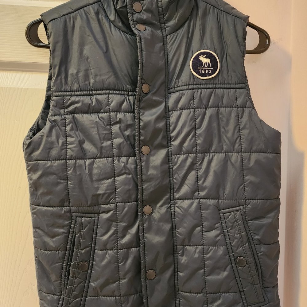 Abercombie sleeveless puffer 11/12